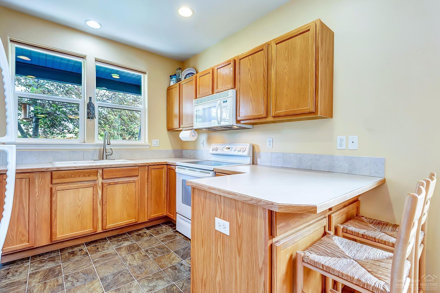 3000 Yellow Ribbon Drive Bend, OR 97701 - Photo 9 of 25 Additional Photo