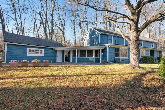 a house view with a outdoor space