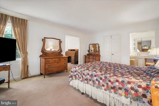 $1,099,900 | 2 Candlelight Court, Potomac, MD 20854