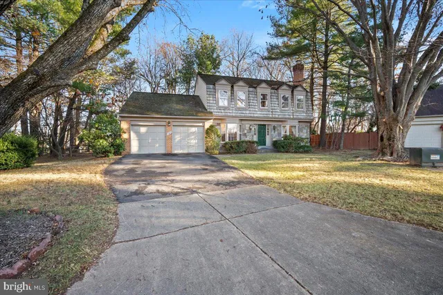 $1,099,900 | 2 Candlelight Court, Potomac, MD 20854