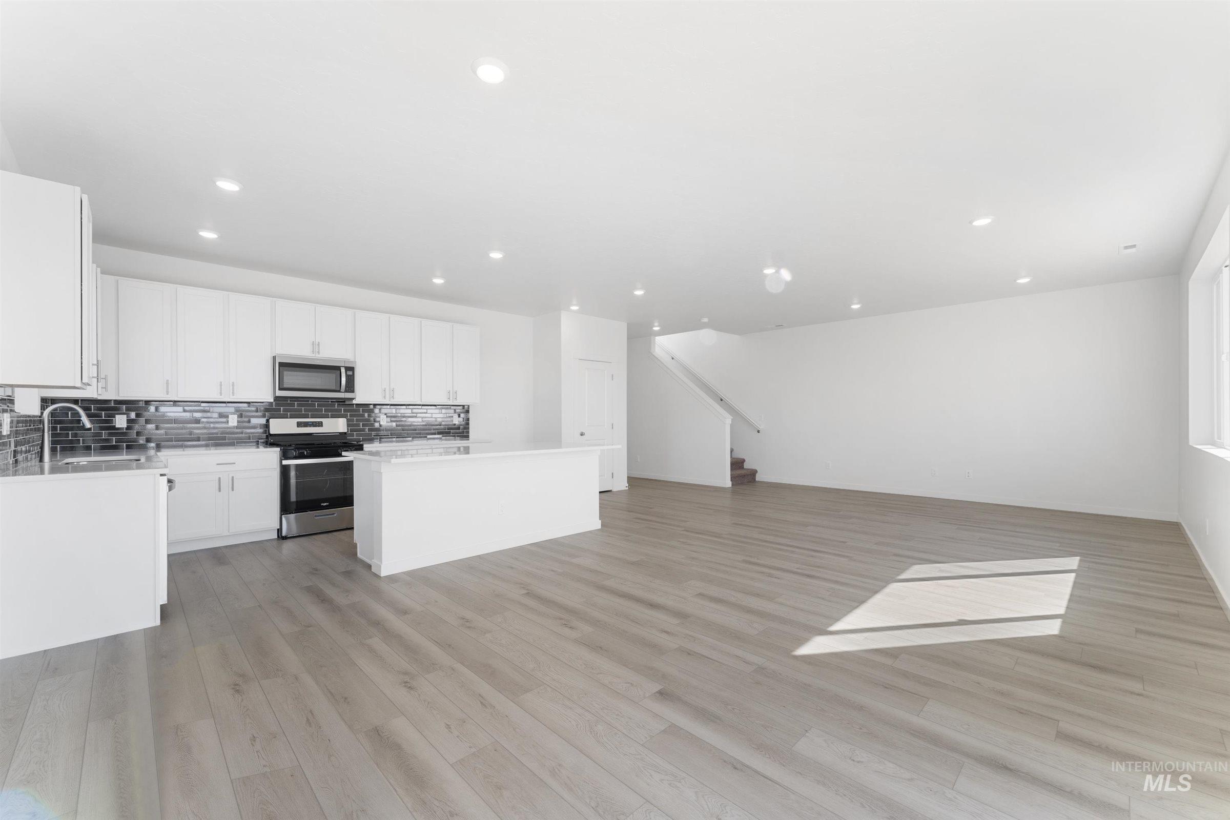 373 West Lyra Street Meridian, ID 83642 - Photo 6 of 25