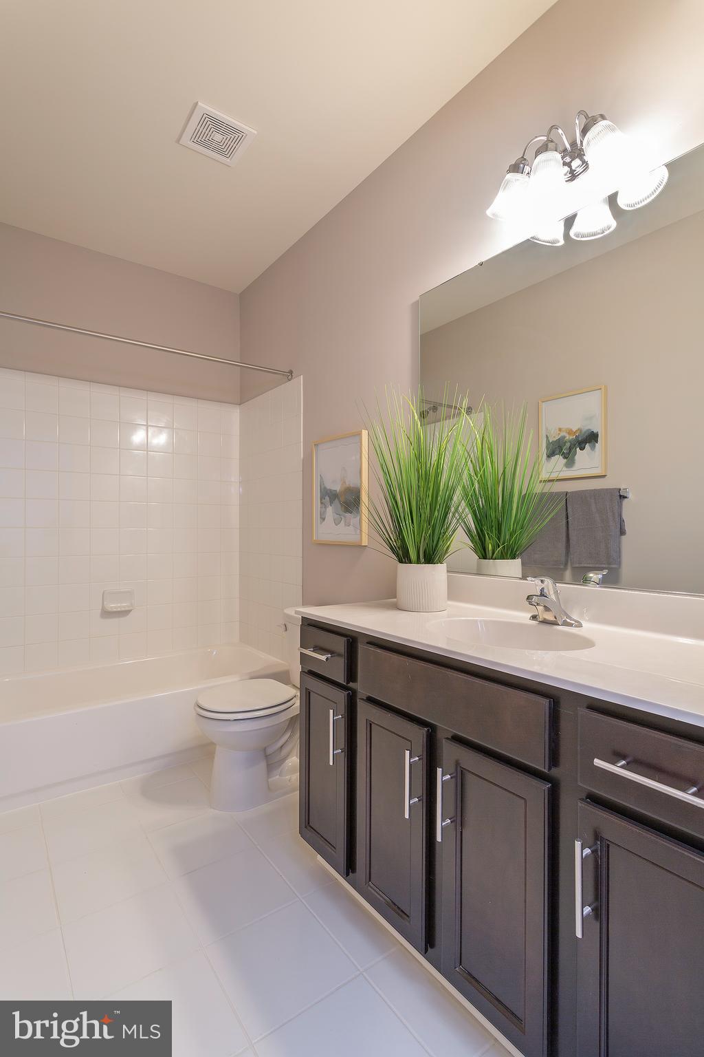 11016 North Riding Road Upper Marlboro, MD 20772 - Photo 35 of 50 Bedroom #2 Bath