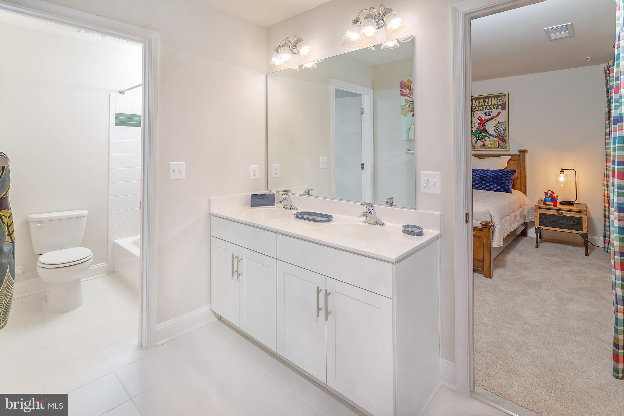 11016 North Riding Road Upper Marlboro, MD 20772 - Photo 37 of 50 Jack & Jill Bath