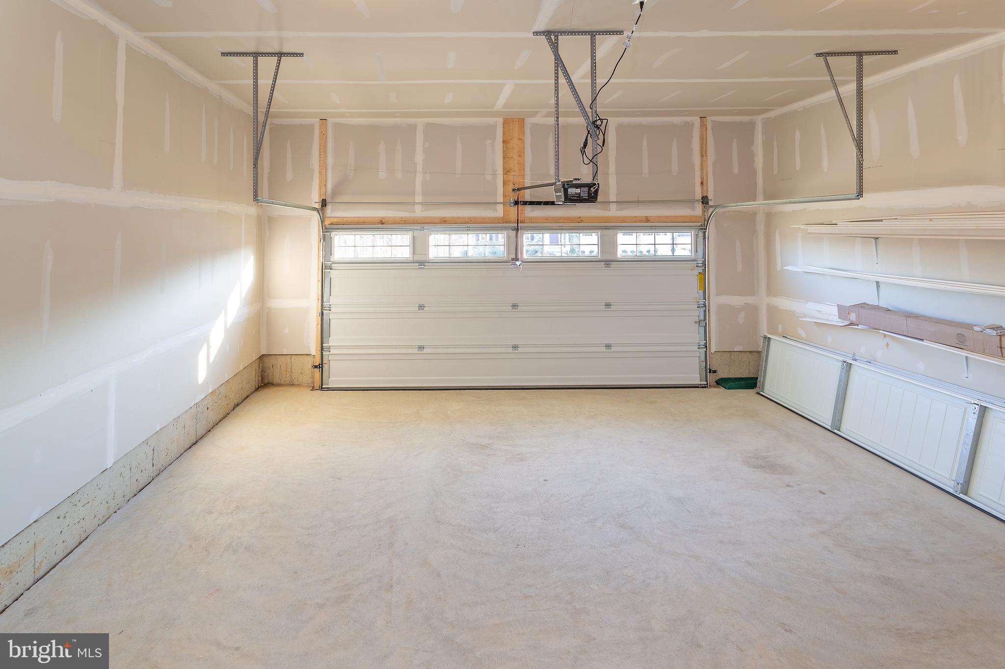 11016 North Riding Road Upper Marlboro, MD 20772 - Photo 49 of 50 Garage