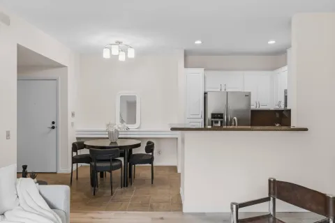 $495,000 | 2150 Camino De La Reina, Unit 216, San Diego, CA 92108