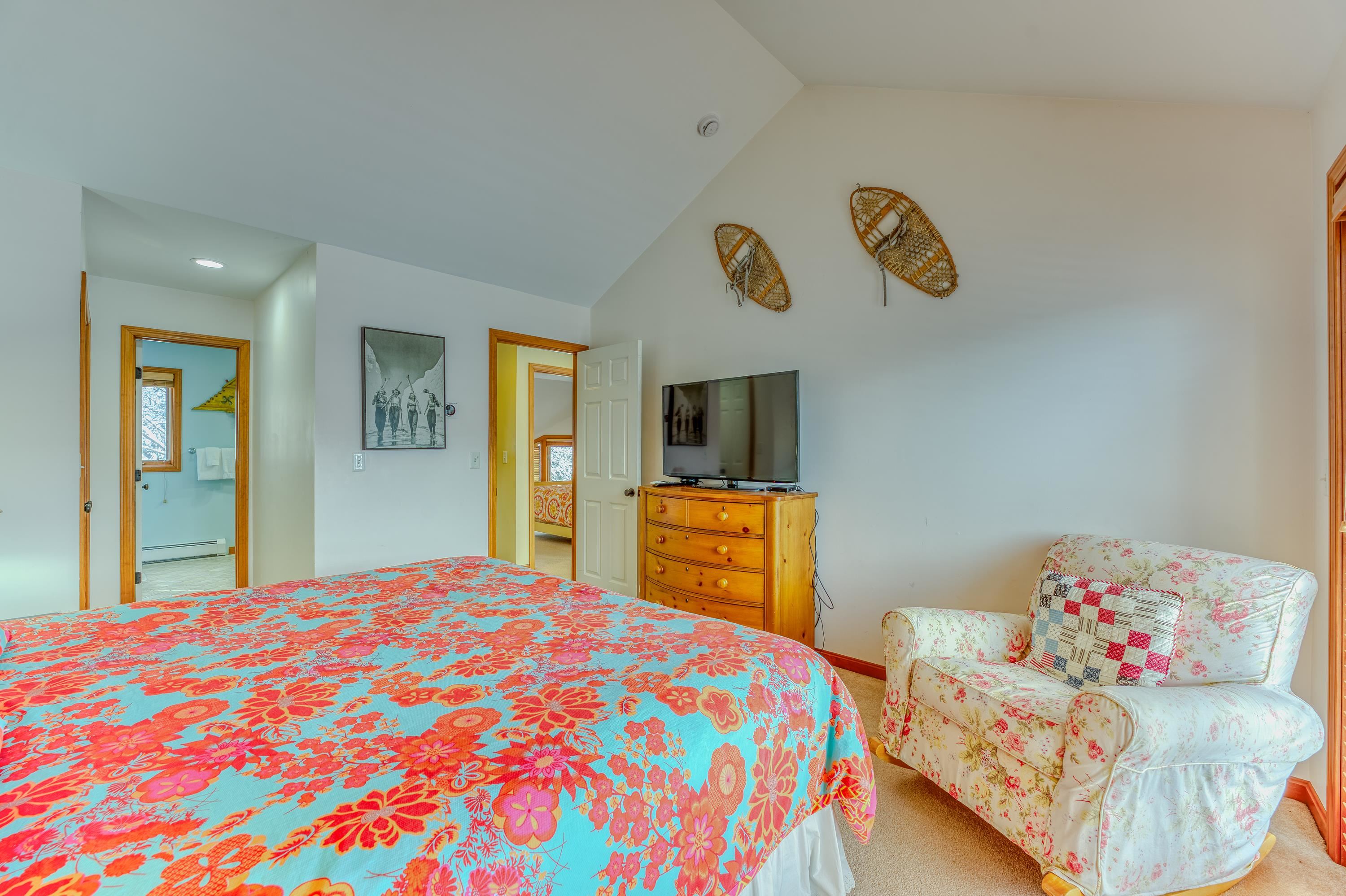254 Crawford Ridge Road, Unit 3 Carroll, NH 03595 - Photo 19 of 36 Gallery Image 19