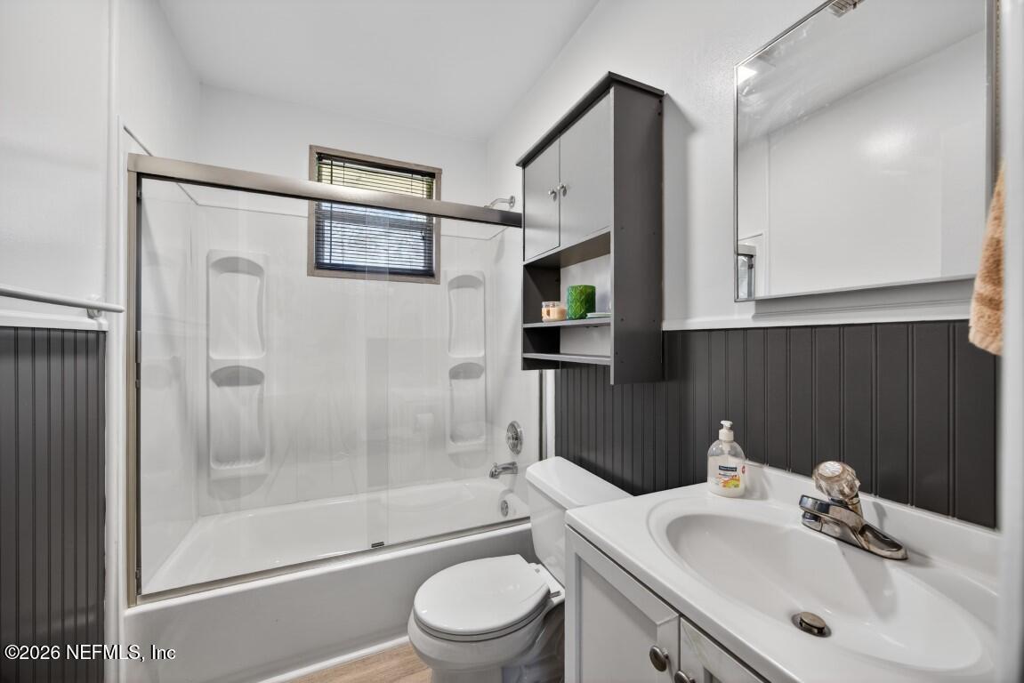 8900 Crystal Springs Road Jacksonville, FL 32221 - Photo 18 of 29 18-Bathroom 1