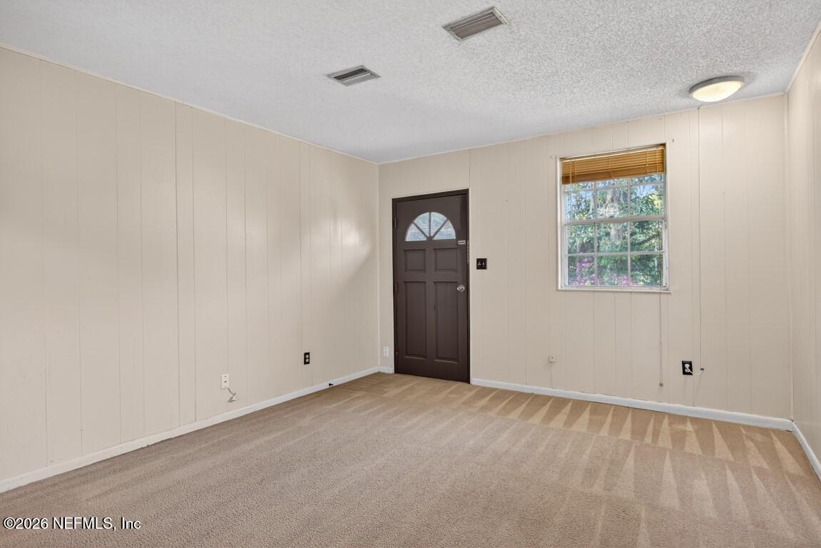 8900 Crystal Springs Road Jacksonville, FL 32221 - Photo 5 of 29 05-Living Room