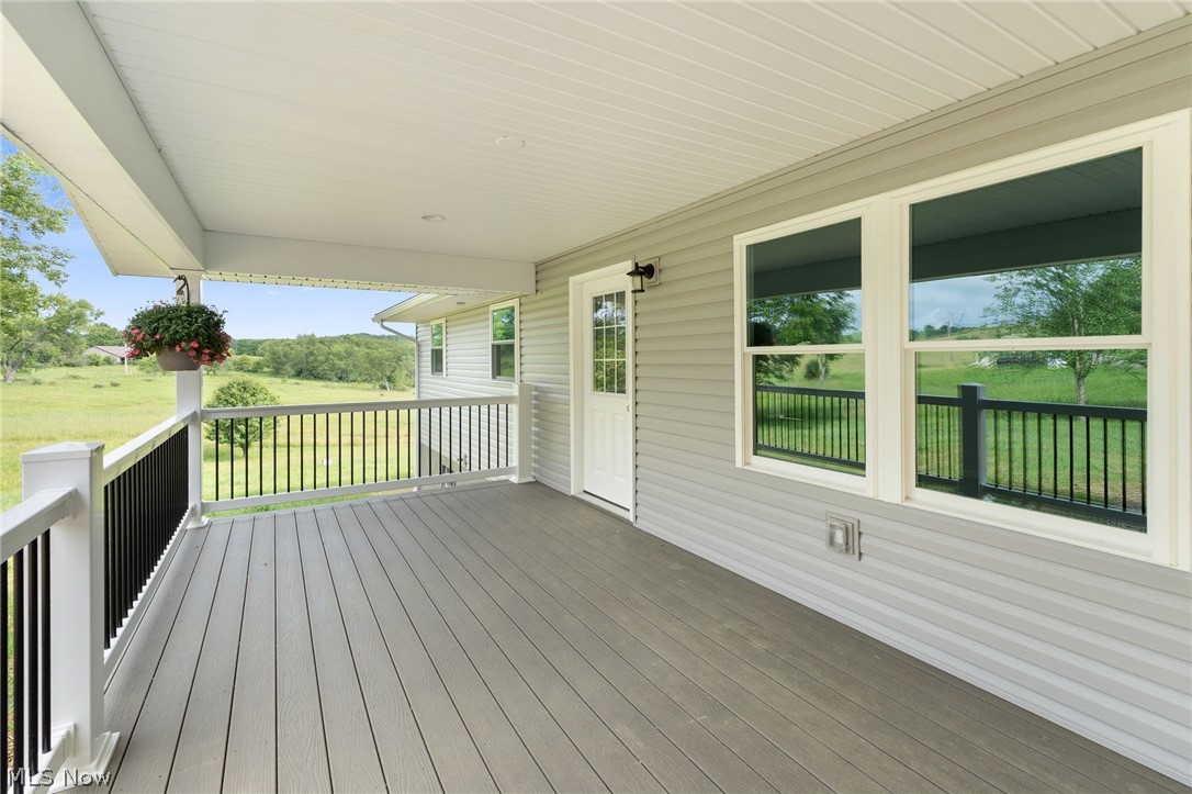 41 Penny Road Southwest Carrollton, OH 44615 - Photo 4 of 31