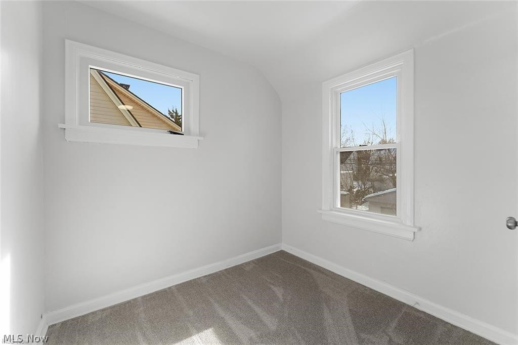 3406 Henderson Road Cleveland, OH 44112 - Photo 21 of 34