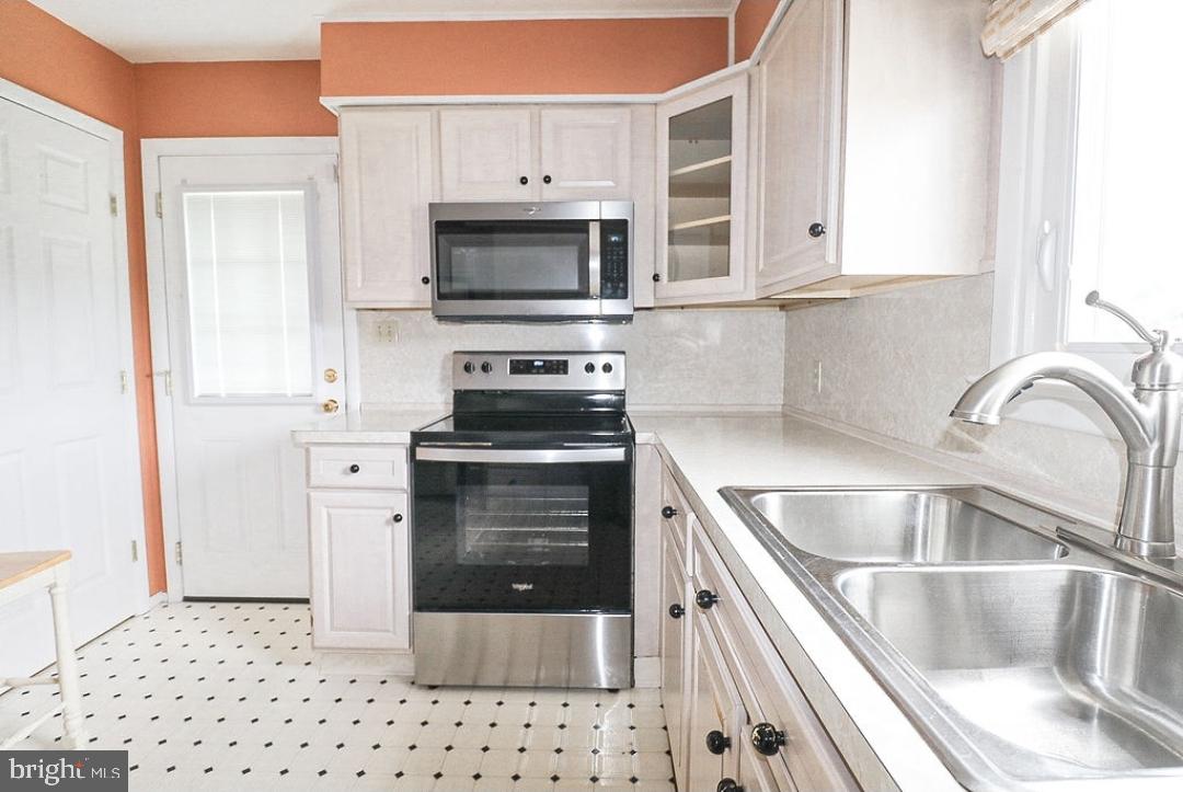 442 Shaws Mill Road Newport, NJ 08345 - Photo 7 of 37