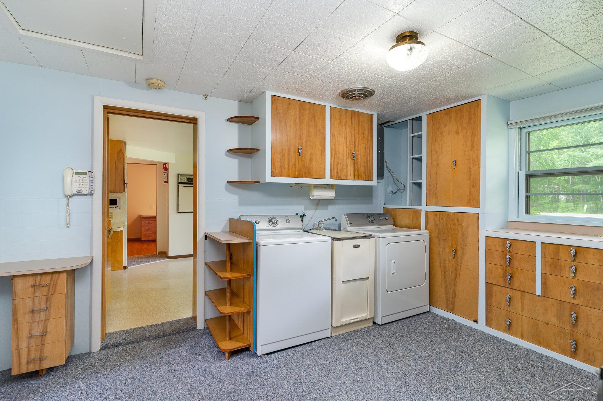 3636 East Monroe Road Midland, MI 48642 - Photo 9 of 25 50117906-8.JPG