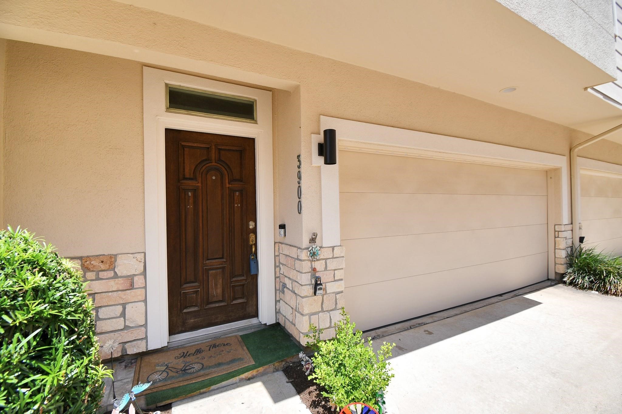 3900 Center Street Houston, TX 77007 - Photo 2 of 25 Pictures are from previous listing