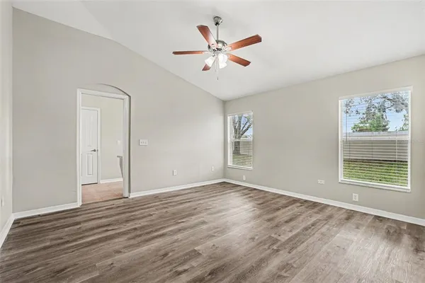 $399,900 | 433 Down Pine Drive, Seffner, FL 33584