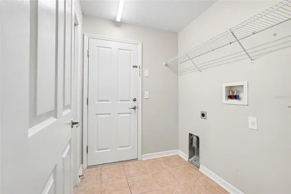 $399,900 | 433 Down Pine Drive, Seffner, FL 33584