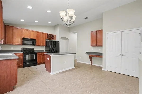 $399,900 | 433 Down Pine Drive, Seffner, FL 33584