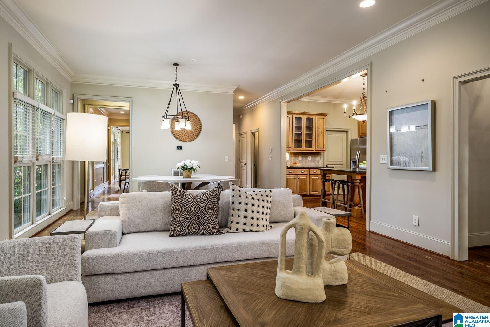 127 Spring Street Mountain Brook, AL 35213 - Photo 21 of 68