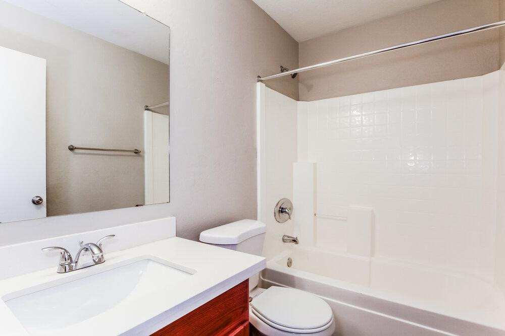 2415 West Maldonado Road Phoenix, AZ 85041 - Photo 11 of 16 Photo #11