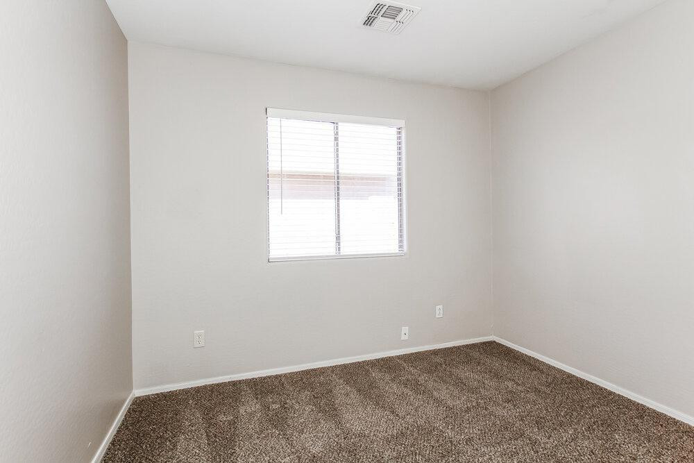 2415 West Maldonado Road Phoenix, AZ 85041 - Photo 12 of 16 Photo #12