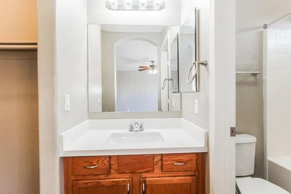 $2,025 | 2415 West Maldonado Road, Phoenix, AZ 85041