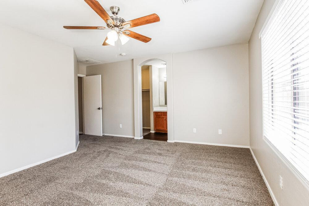 2415 West Maldonado Road Phoenix, AZ 85041 - Photo 10 of 16 Photo #10