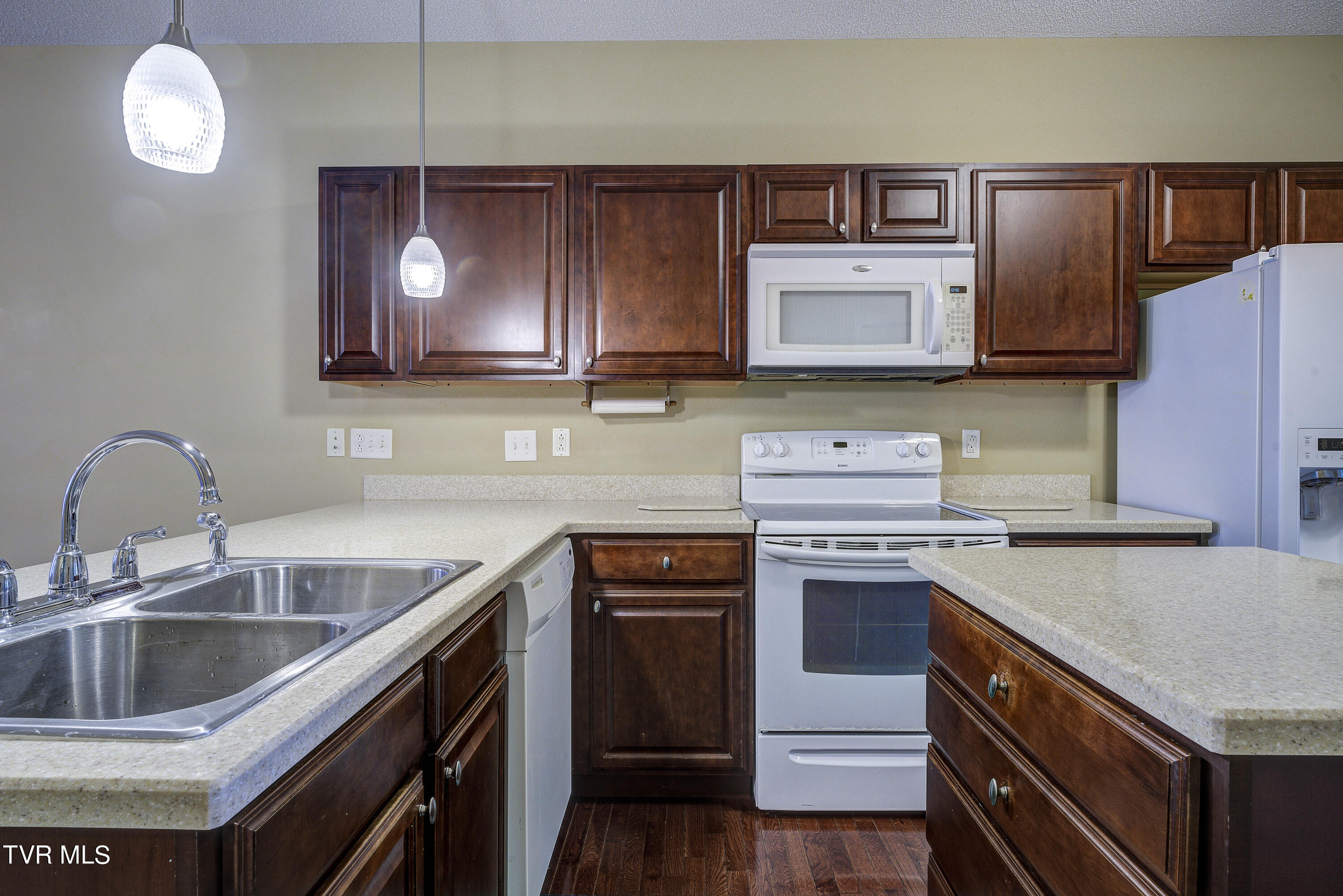26 Cherokee Ridge Court, Unit 26 Johnson City, TN 37604 - Photo 13 of 40 CherokeeRidge-10