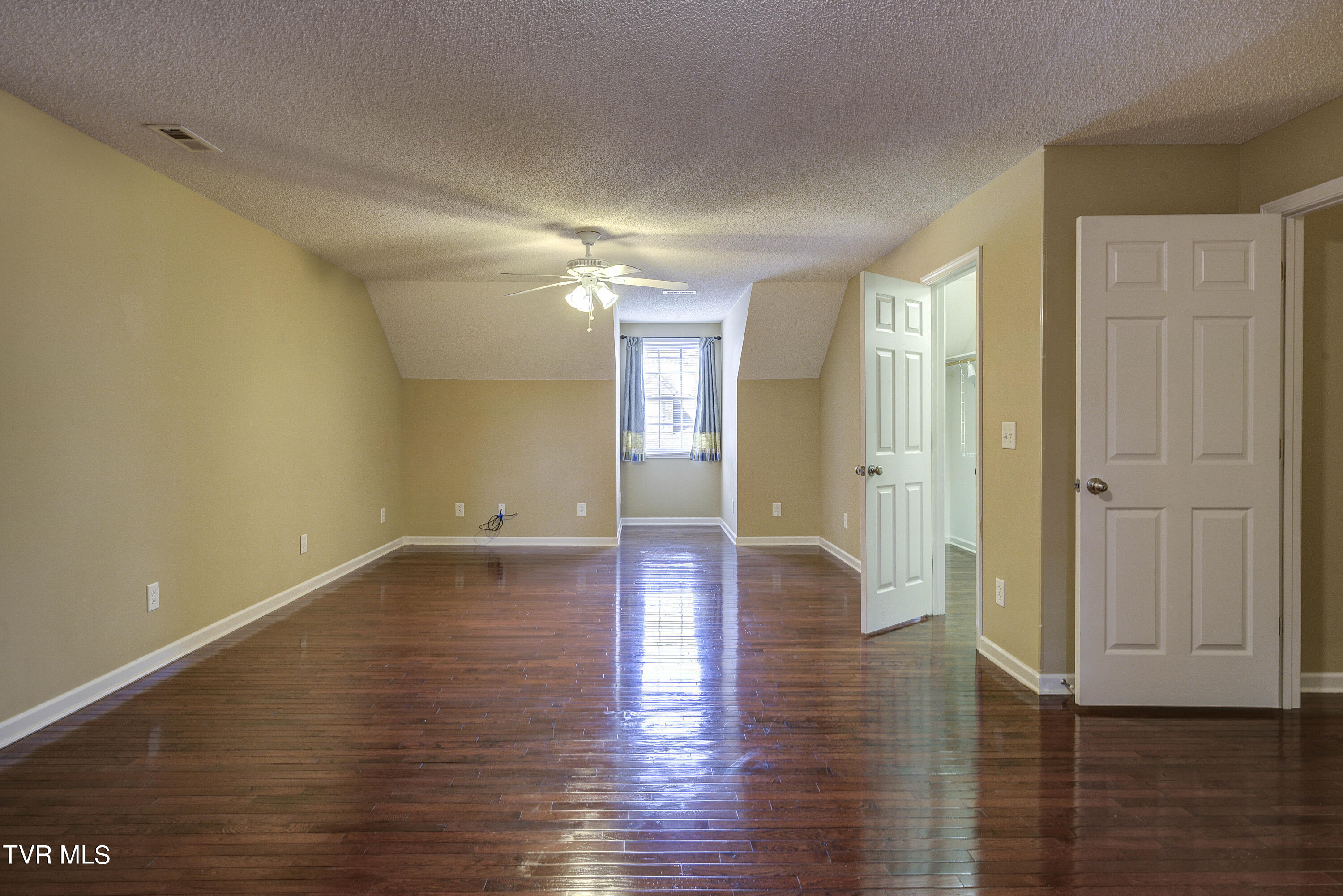 26 Cherokee Ridge Court, Unit 26 Johnson City, TN 37604 - Photo 31 of 40 CherokeeRidge-28