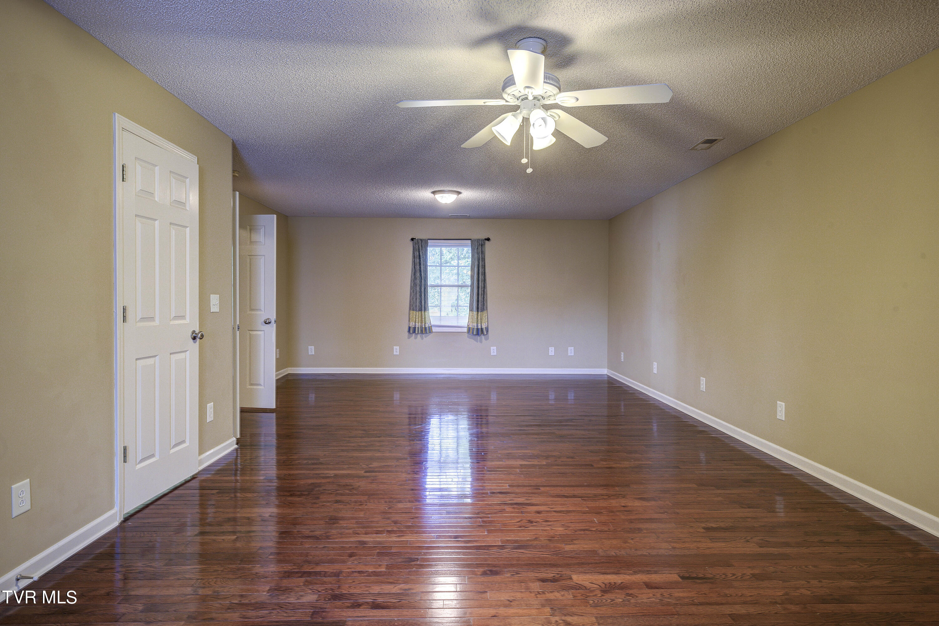 26 Cherokee Ridge Court, Unit 26 Johnson City, TN 37604 - Photo 33 of 40 CherokeeRidge-30