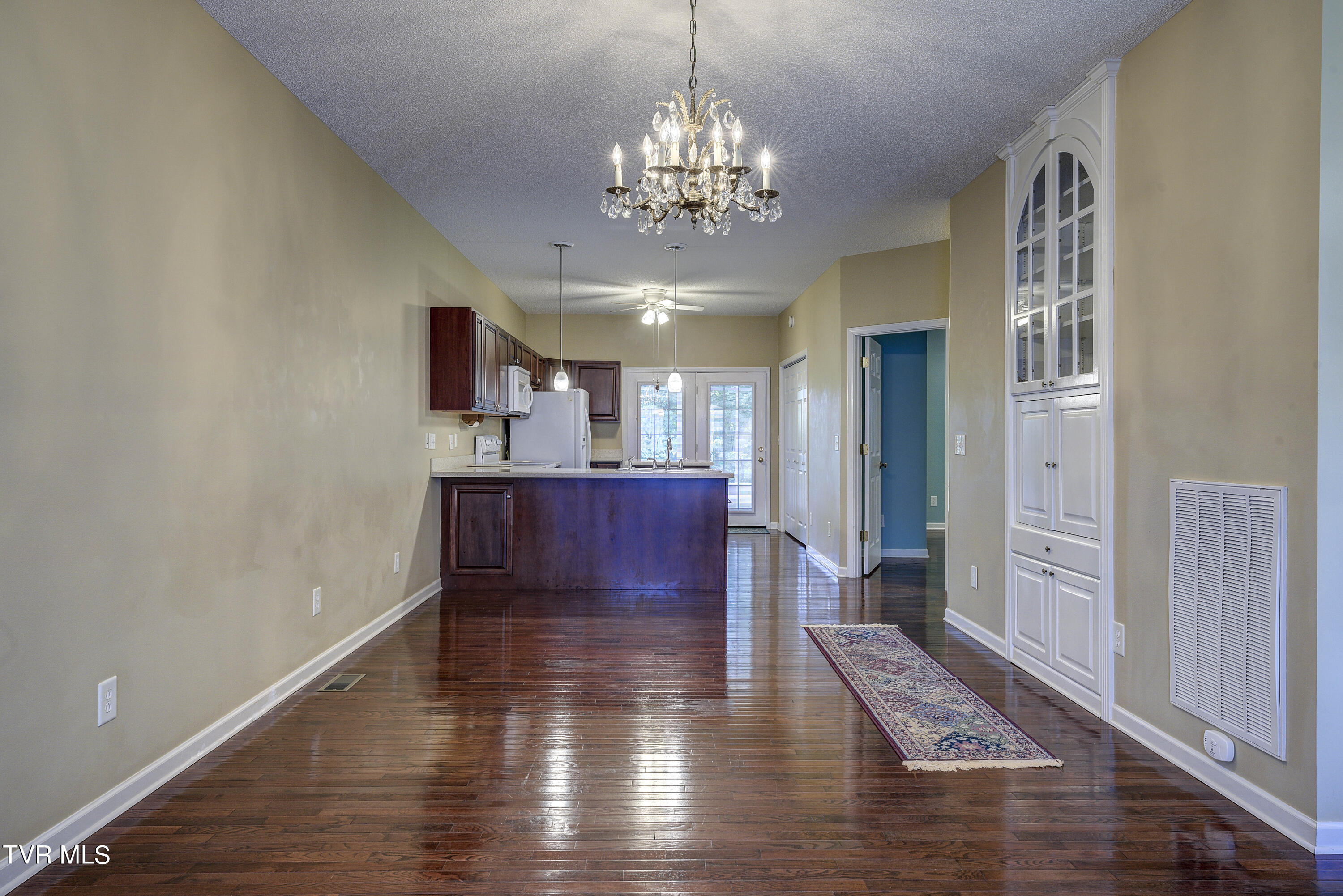 26 Cherokee Ridge Court, Unit 26 Johnson City, TN 37604 - Photo 5 of 40 CherokeeRidge-2