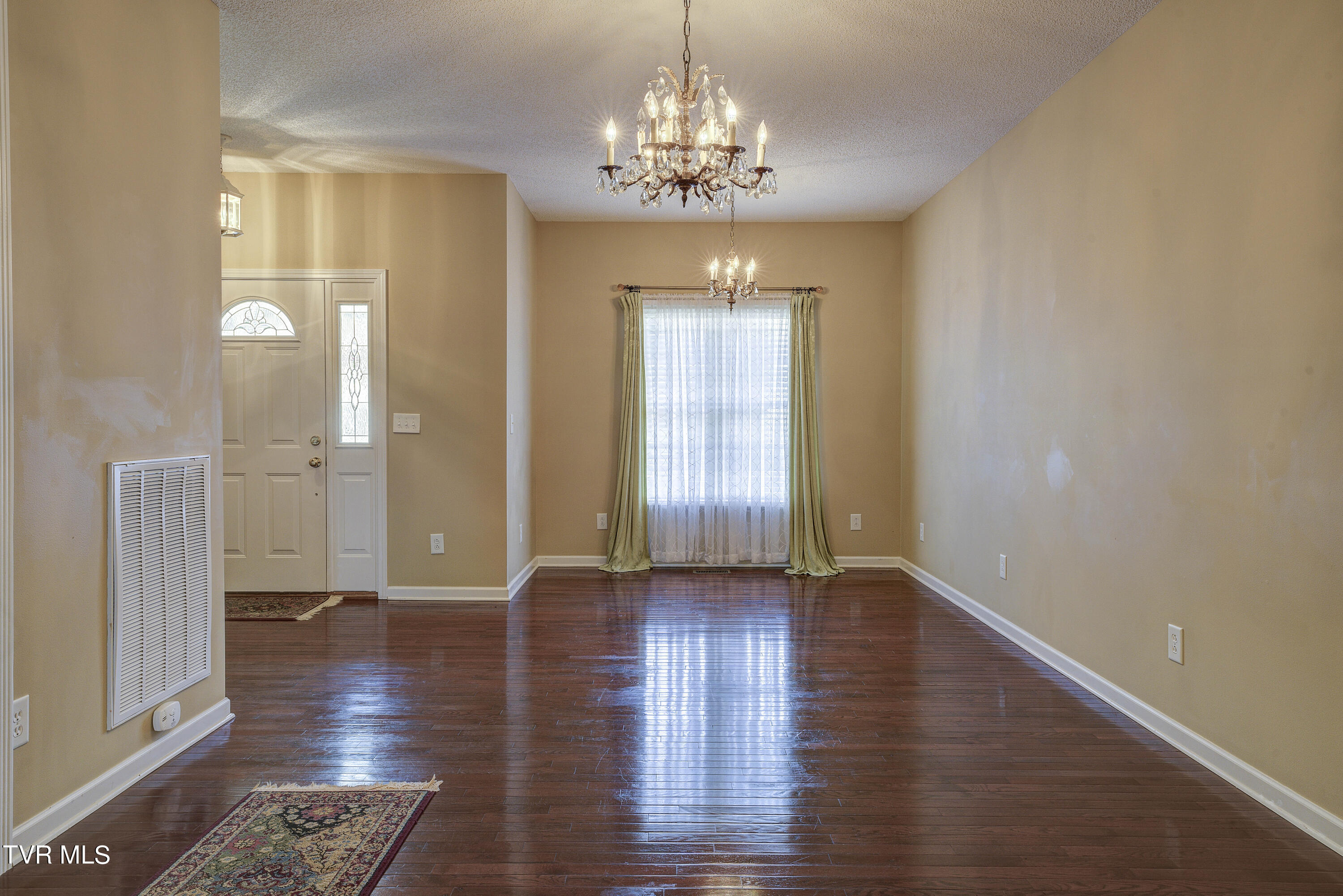 26 Cherokee Ridge Court, Unit 26 Johnson City, TN 37604 - Photo 6 of 40 CherokeeRidge-3