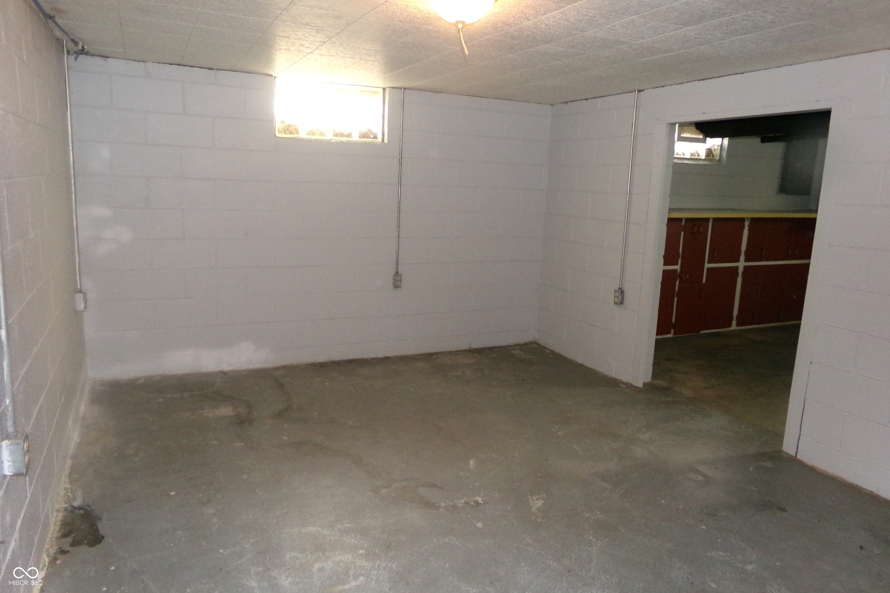 6322 Douglas Road Indianapolis, IN 46220 - Photo 35 of 37 Gallery Image 35
