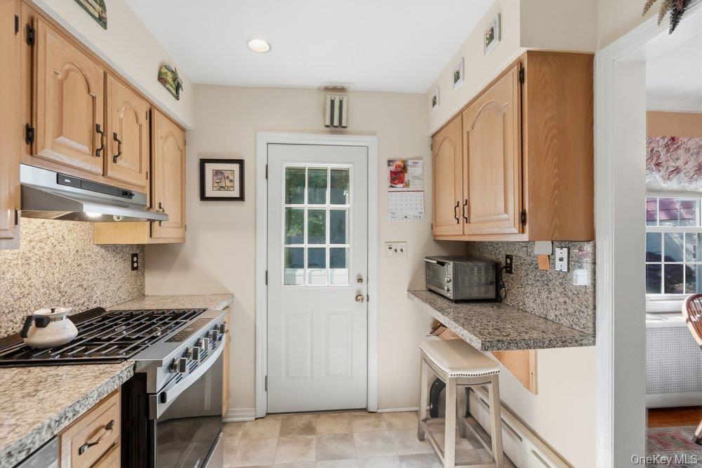 69 Lewis Road Merrick, NY 11566 - Photo 10 of 29