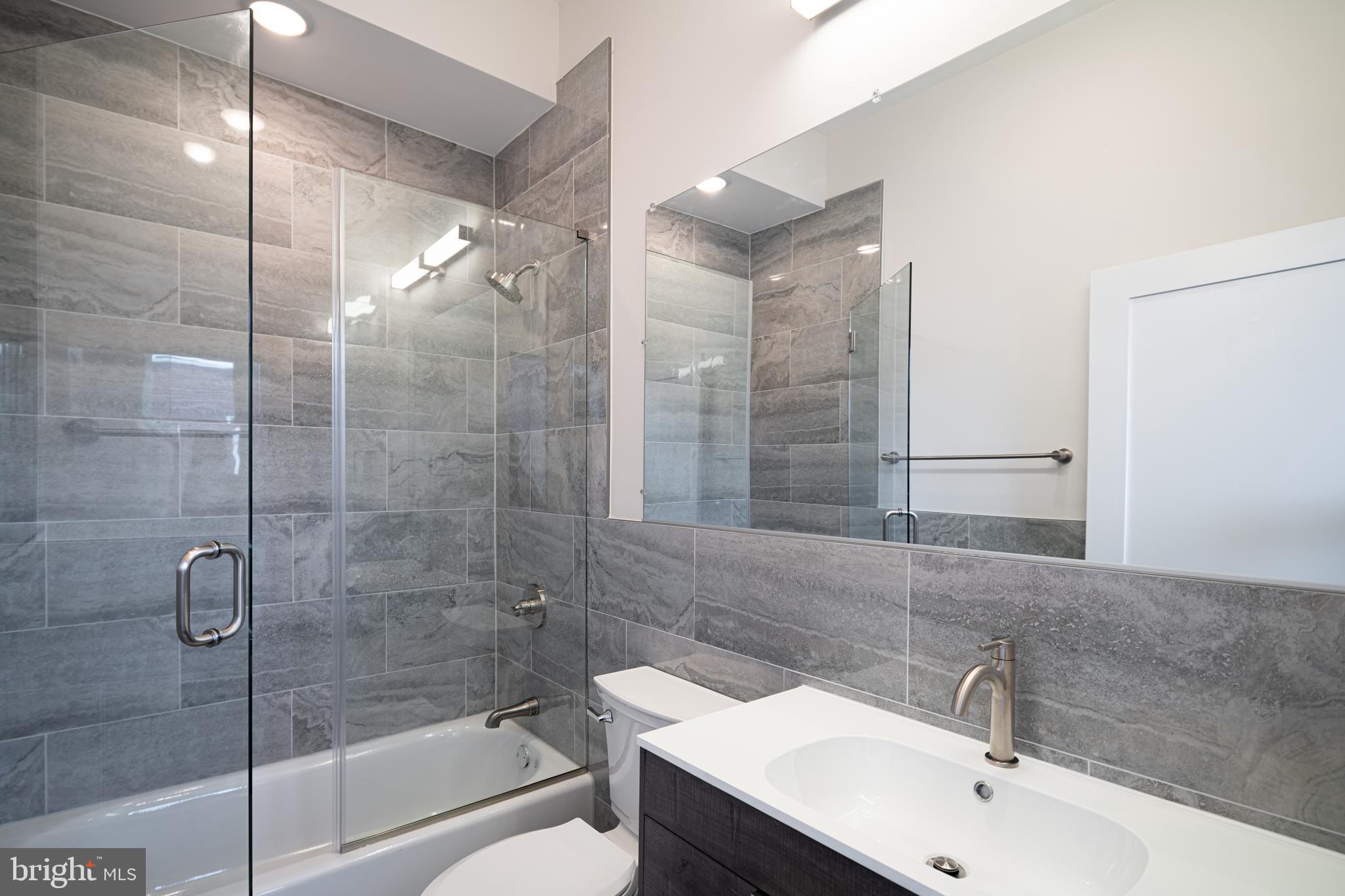212 Manheim Street, Unit 3 Philadelphia, PA 19144 - Photo 9 of 15