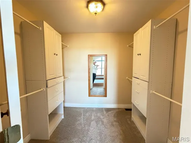 $595,000 | 9314 East Vista Drive, Hillsboro, MO 63050