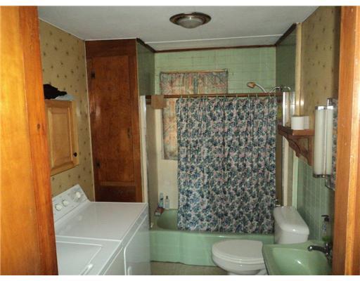 864 Camden Road Warren, ME 04864 - Photo 7 of 12 Bathroom.