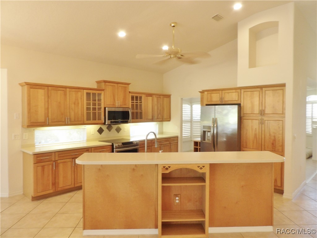 336 West Doerr Path Hernando, FL 34442 - Photo 17 of 58