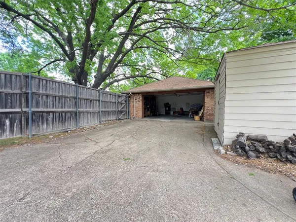 $2,800 | 2217 Argyle Circle, Plano, TX 75023