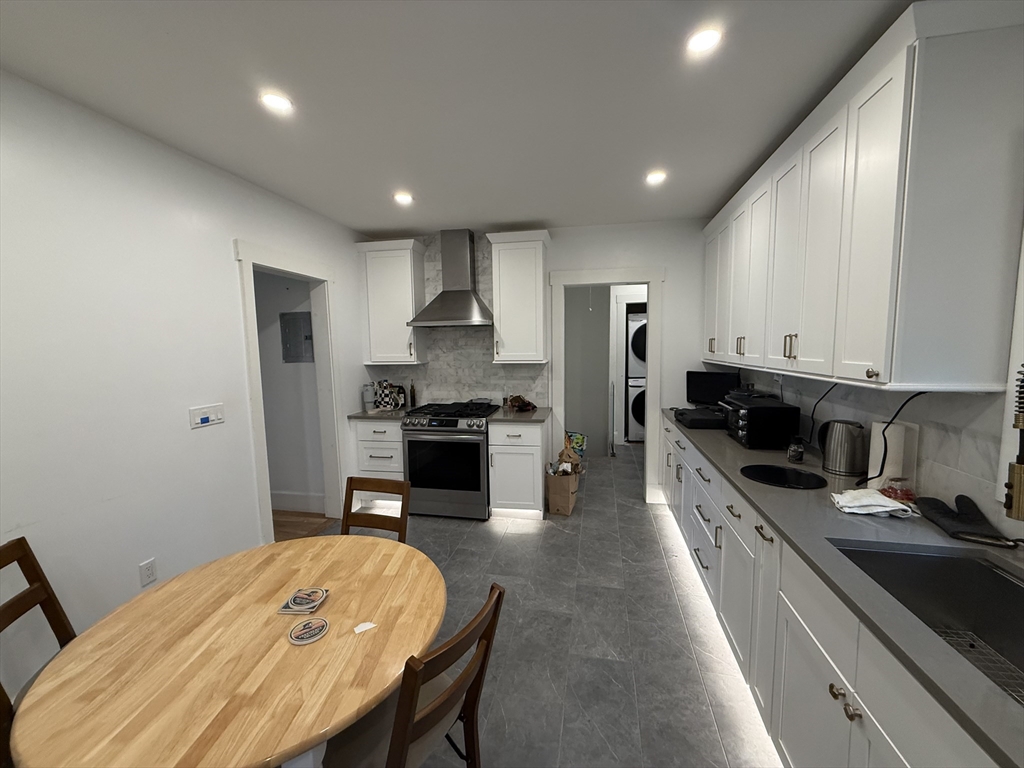 39 Langley Road, Unit 2 Boston, MA 02135 - Photo 4 of 21