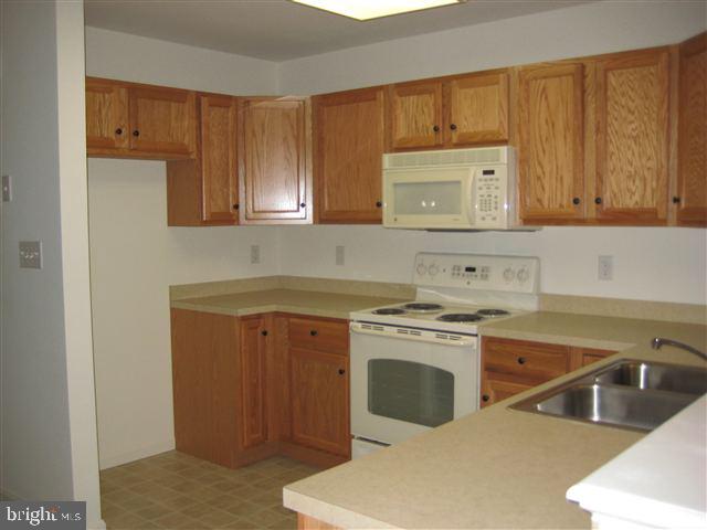 159 Oaklea Road Harrisburg, PA 17110 - Photo 4 of 7 Gallery Image 4