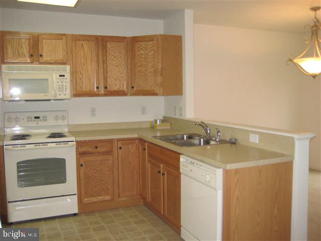 159 Oaklea Road Harrisburg, PA 17110 - Photo 5 of 7 Gallery Image 5