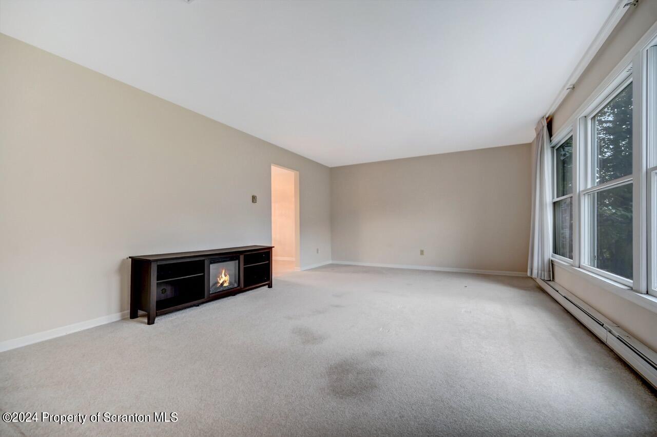 516 Old Colony Road Clarks Summit, PA 18411 - Photo 8 of 70 Gallery Image 8