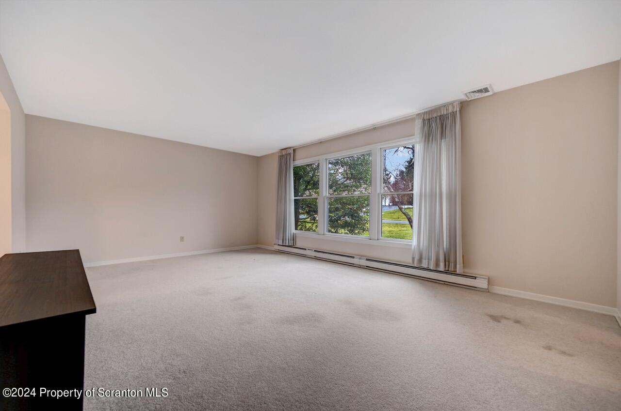 516 Old Colony Road Clarks Summit, PA 18411 - Photo 9 of 70 Gallery Image 9