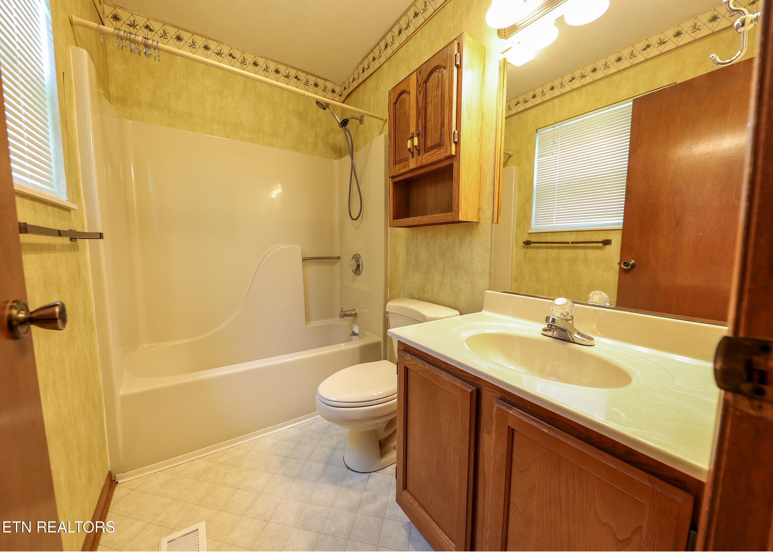 162 High Point Lane Oak Ridge, TN 37830 - Photo 20 of 33 hp179A6490 copy