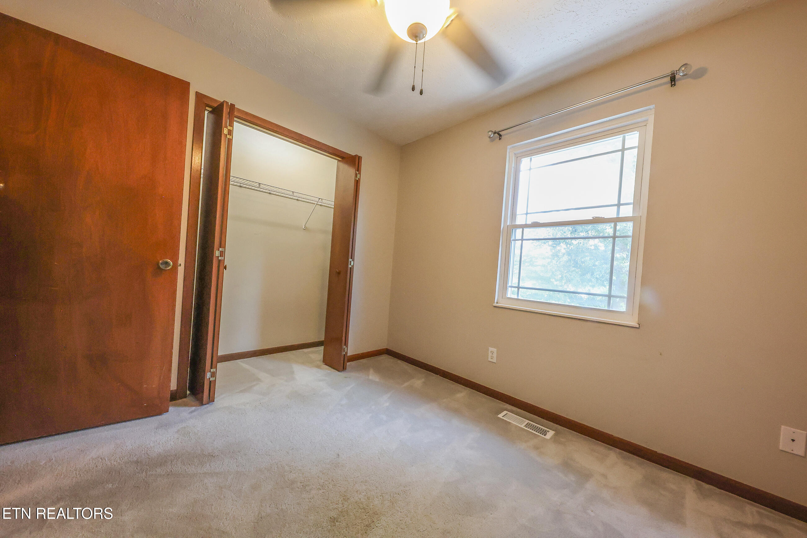 162 High Point Lane Oak Ridge, TN 37830 - Photo 27 of 33 hp179A6724 copy