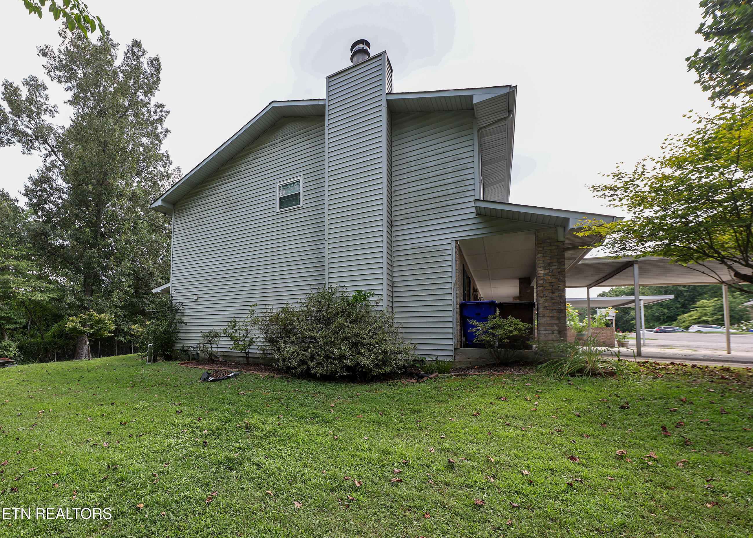 162 High Point Lane Oak Ridge, TN 37830 - Photo 29 of 33 hp179A7234 copy