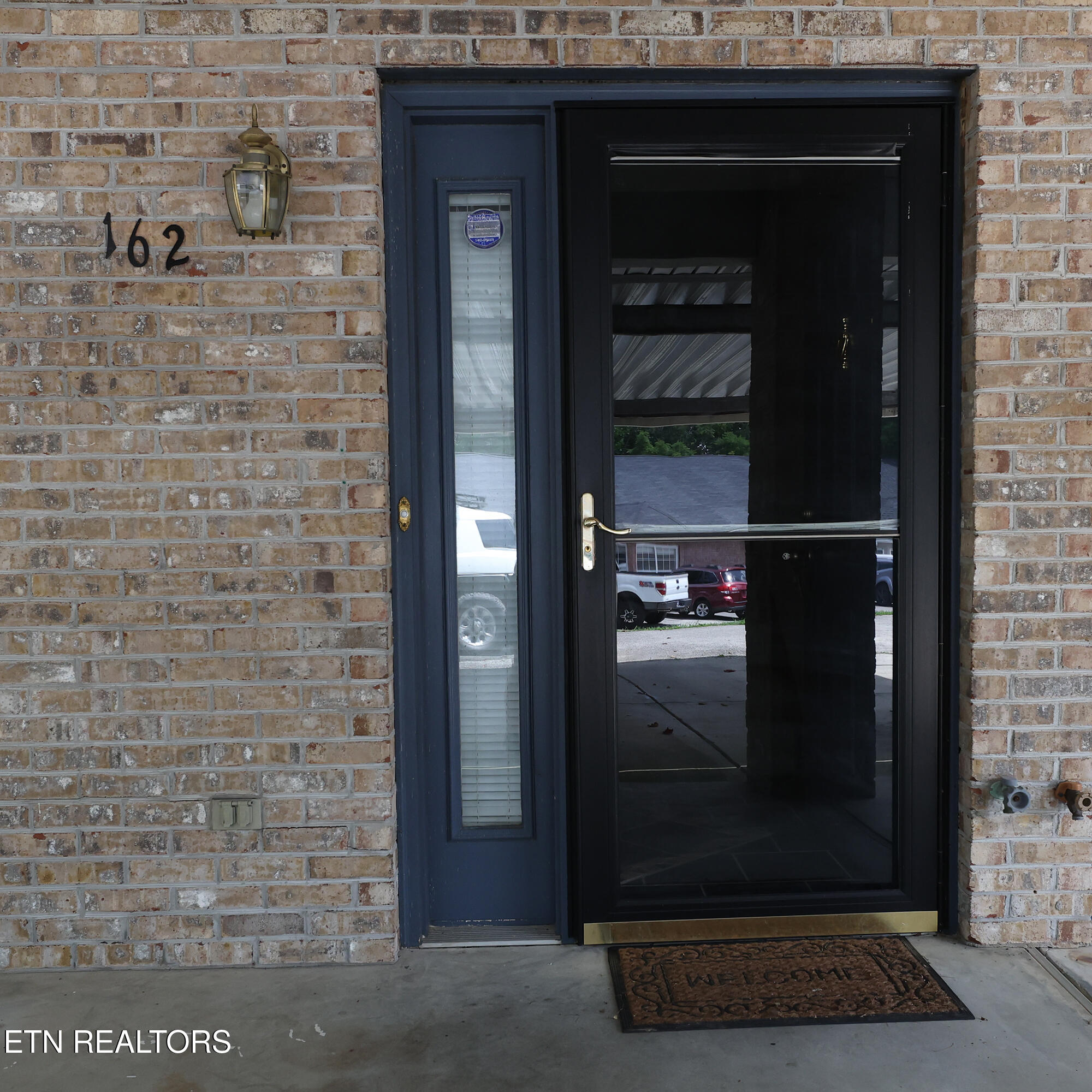 162 High Point Lane Oak Ridge, TN 37830 - Photo 3 of 33 hp179A6054 copy