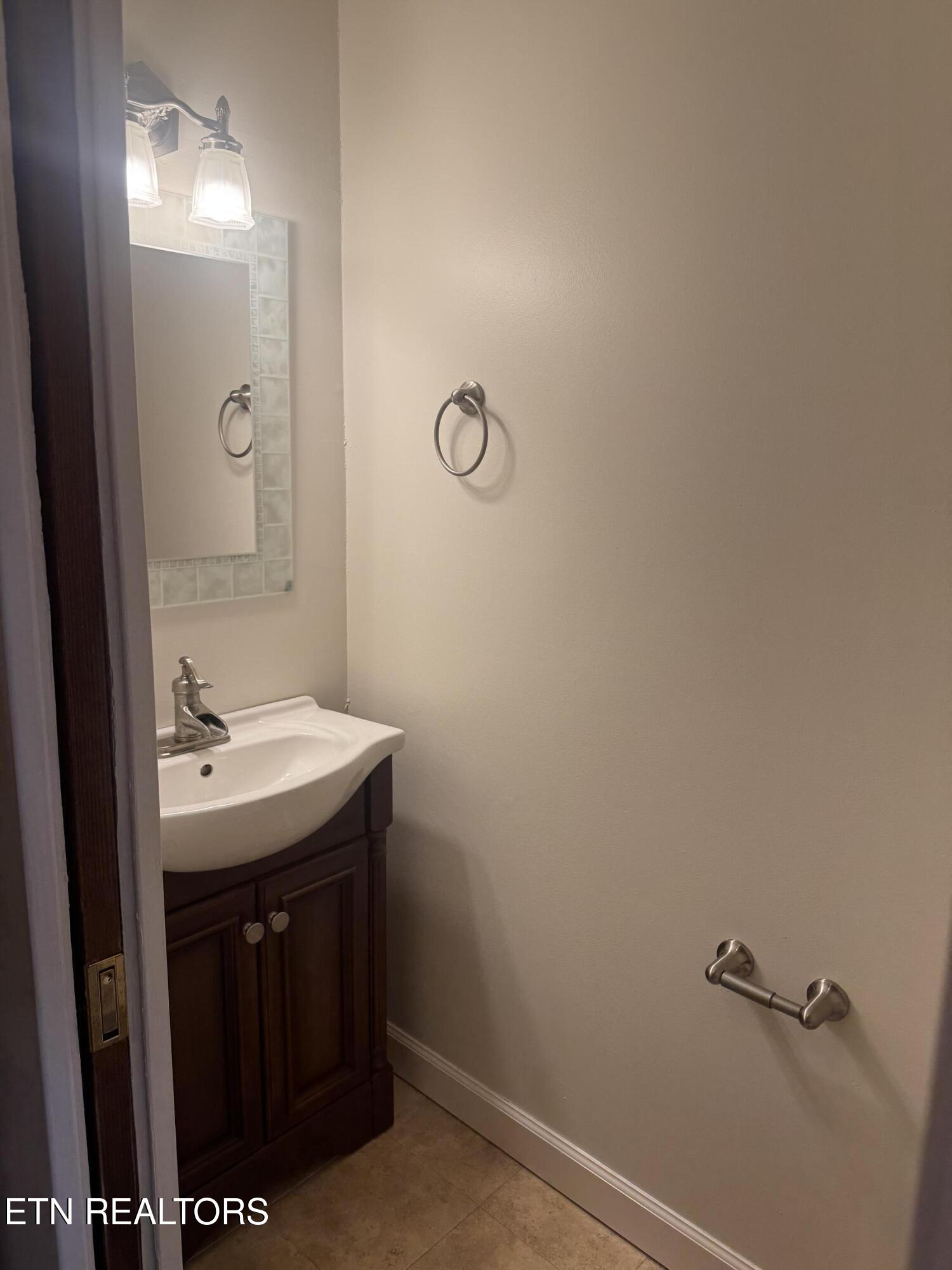 162 High Point Lane Oak Ridge, TN 37830 - Photo 9 of 33 IMG_9640