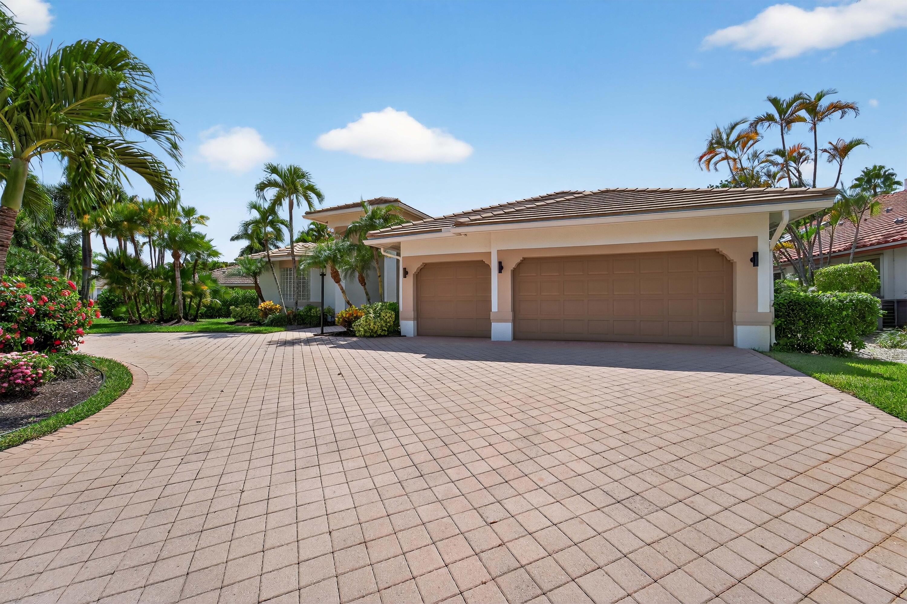 10602 Stonebridge Boulevard Boca Raton, FL 33498 - Photo 3 of 91 336850