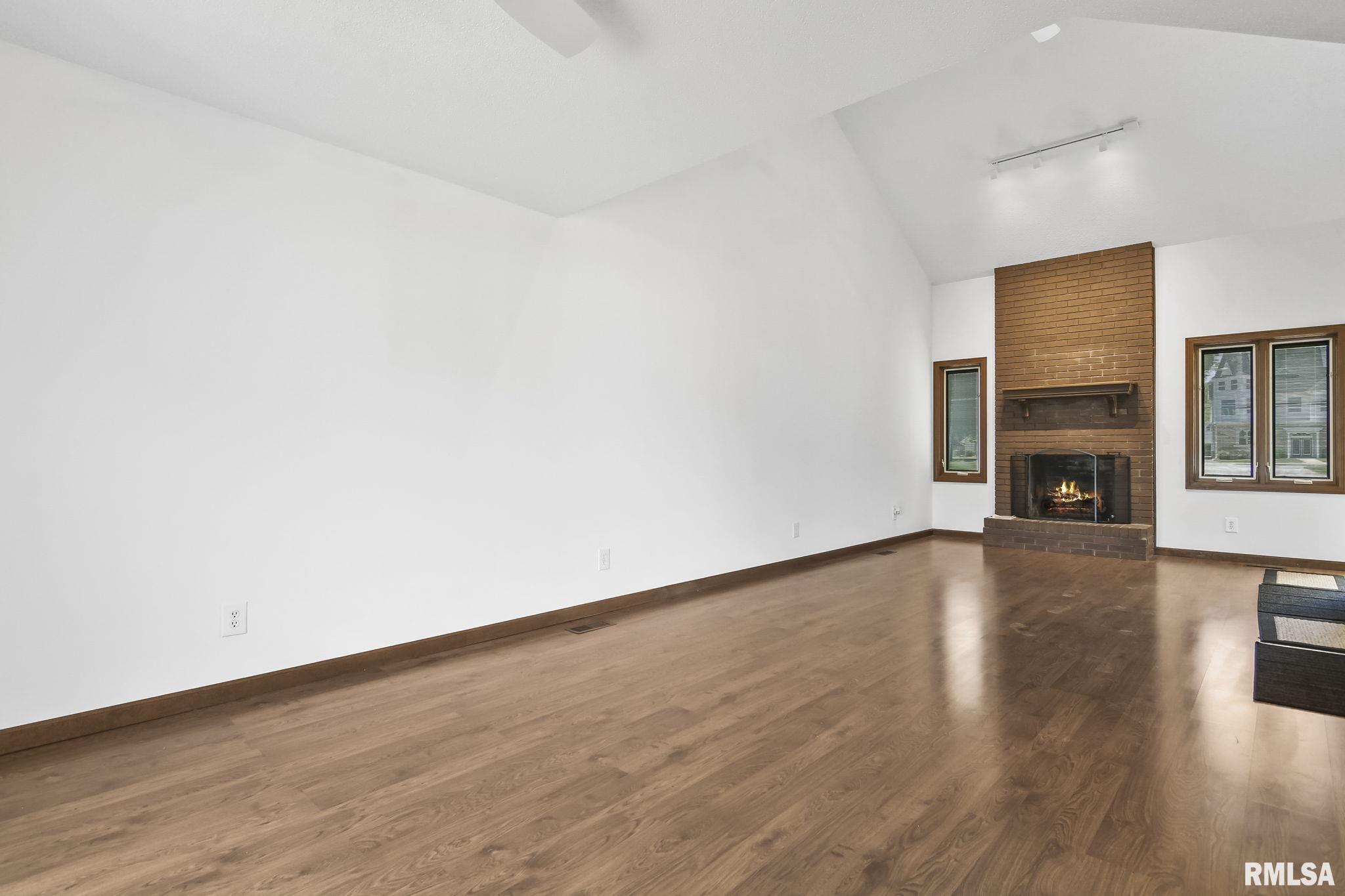 520 North Springfield Street Virden, IL 62690 - Photo 5 of 30 Gallery Image 5