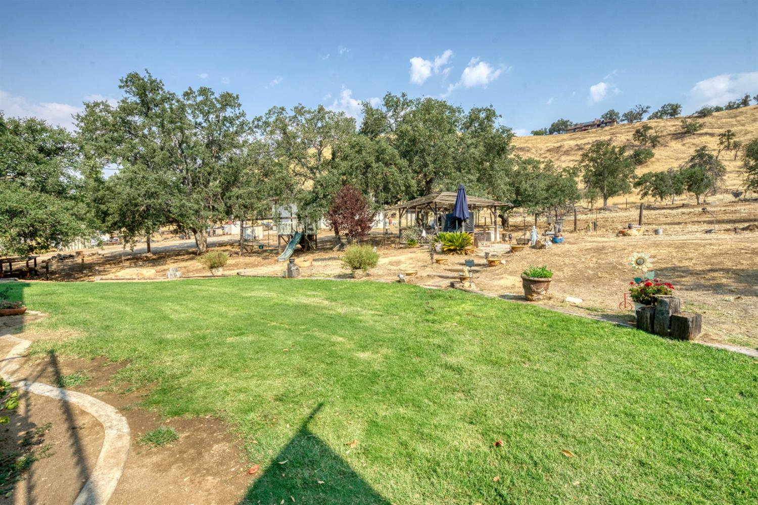 15656 Millerton Road Prather, CA 93651 - Photo 17 of 56 a view of a park with large trees